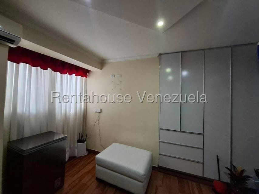 Apartamento (Multiples Niveles) en Venta en La Barraca, Aragua - 33