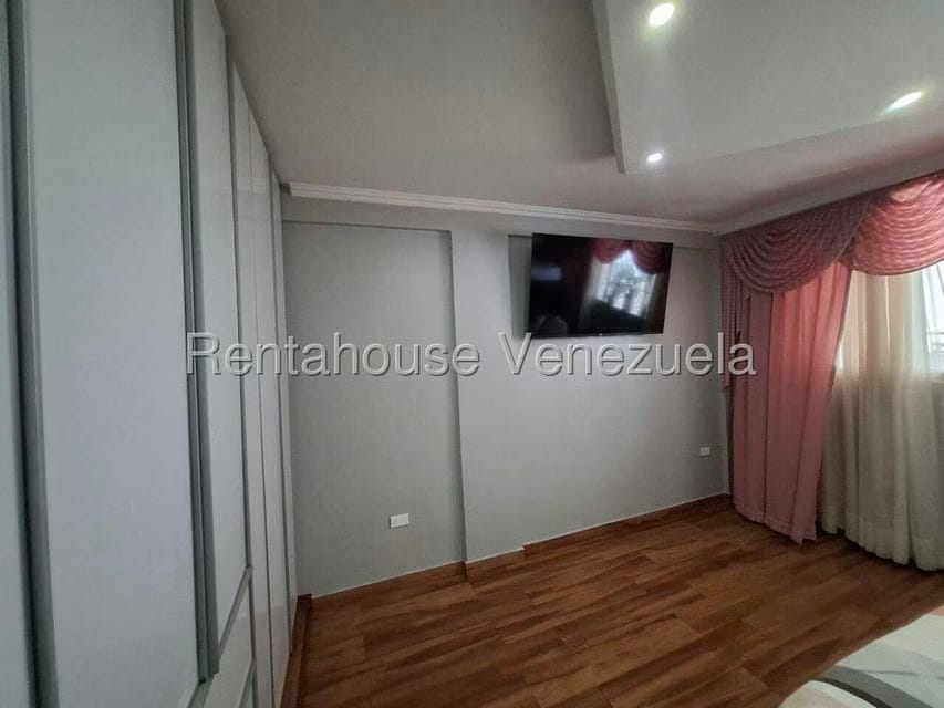 Apartamento (Multiples Niveles) en Venta en La Barraca, Aragua - 40
