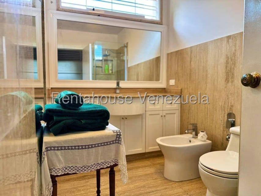 Casa (1 Nivel) en Venta en Altamira, Distrito Metropolitano - 26