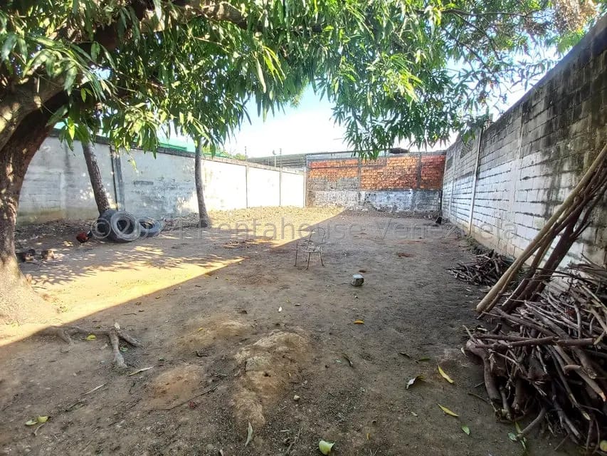 Terreno (Comercial) en Venta en Centro, Portuguesa - 2