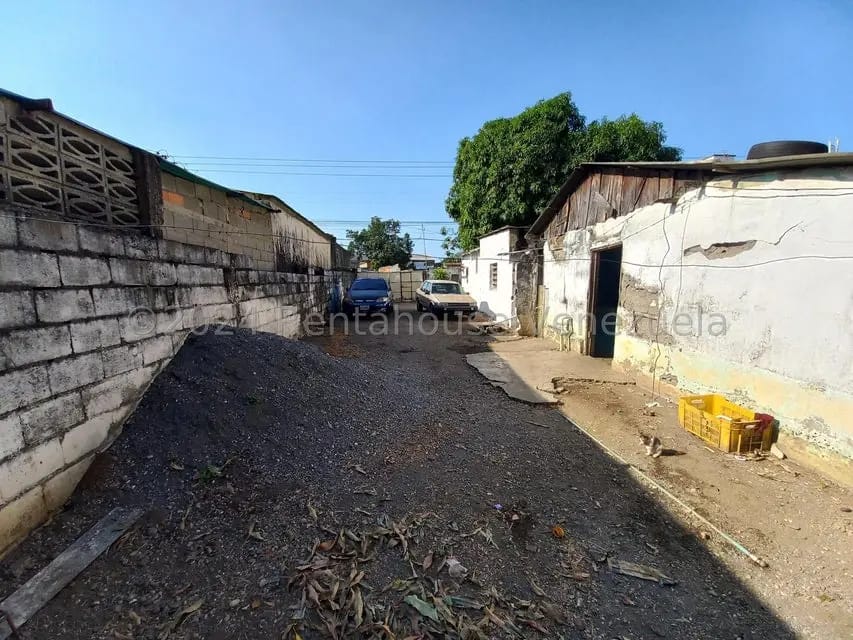 Terreno (Comercial) en Venta en Centro, Portuguesa - 11