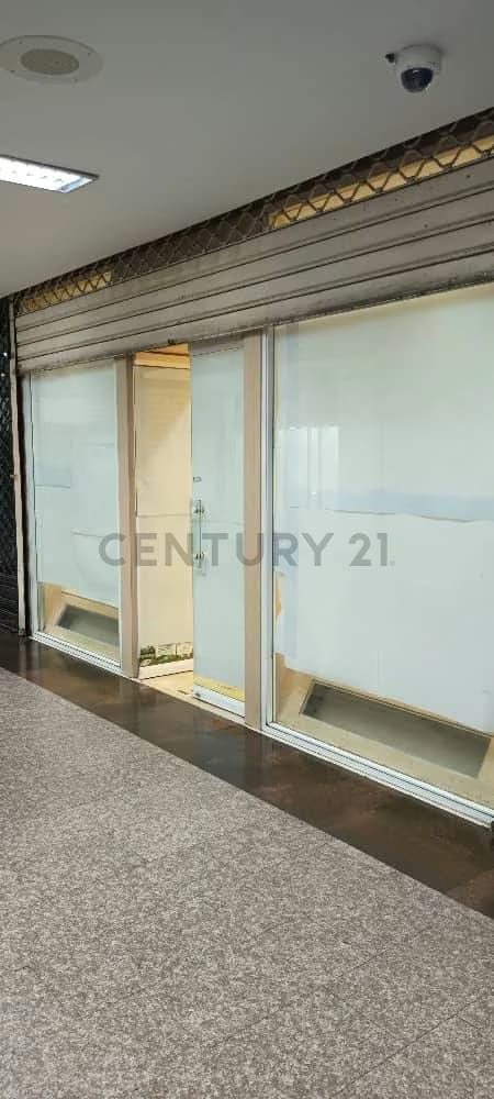 Venta de Local Comercial el Centro Comercial Plazas Las Américas de 60 m2