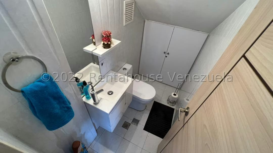Casa (Duplex) en Venta en Parque el Retiro, Miranda - 12