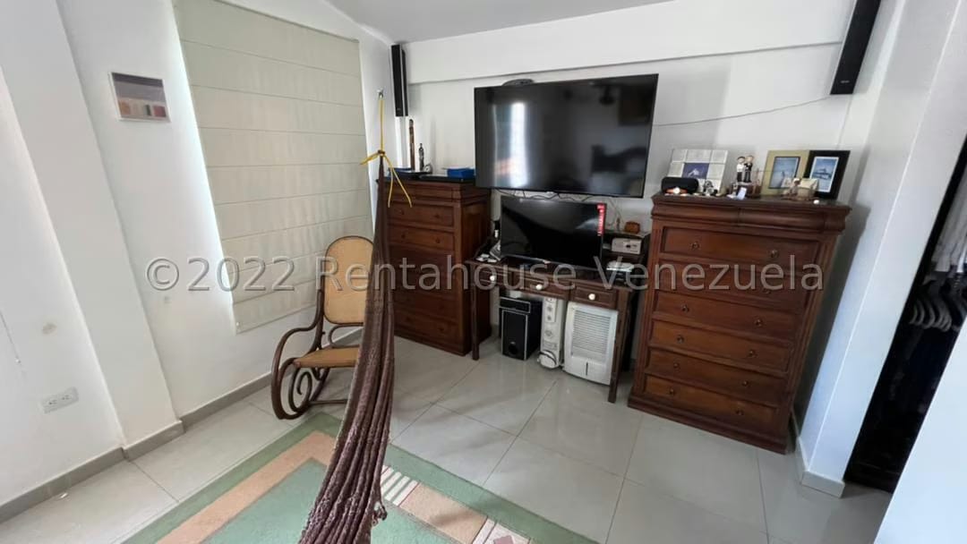 Casa (Duplex) en Venta en Parque el Retiro, Miranda - 15