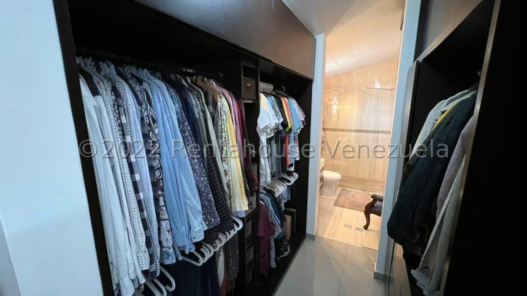 Casa (Duplex) en Venta en Parque el Retiro, Miranda - 17