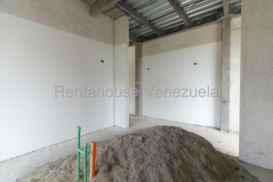 Casa (Duplex) en Venta en Santa Paula, Distrito Metropolitano - 18