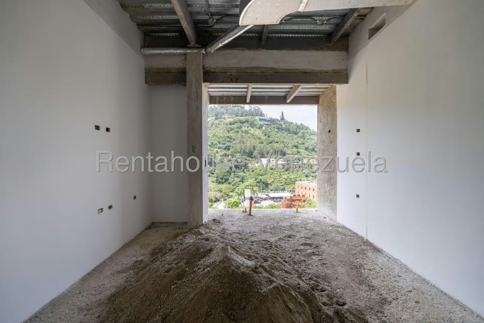 Casa (Duplex) en Venta en Santa Paula, Distrito Metropolitano - 36