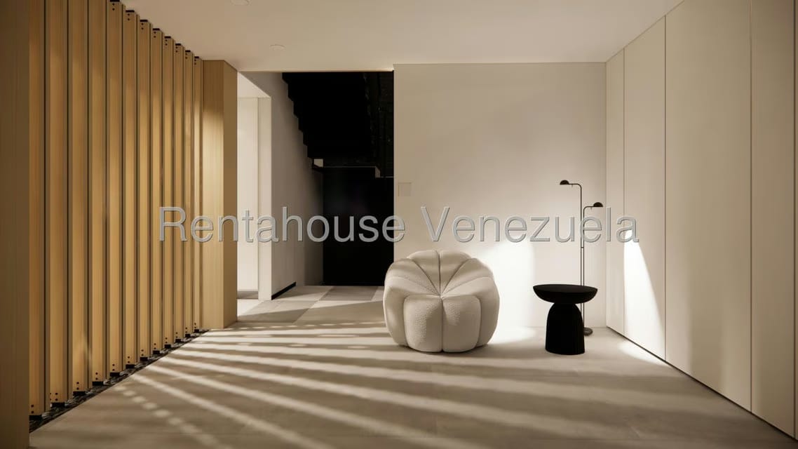 Casa (Duplex) en Venta en Santa Paula, Distrito Metropolitano - 43