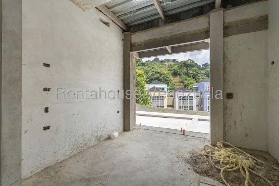 Casa (Duplex) en Venta en Santa Paula, Distrito Metropolitano - 50
