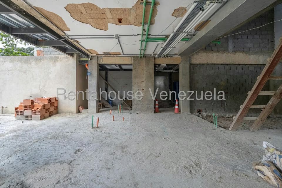 Casa (Duplex) en Venta en Santa Paula, Distrito Metropolitano - 52