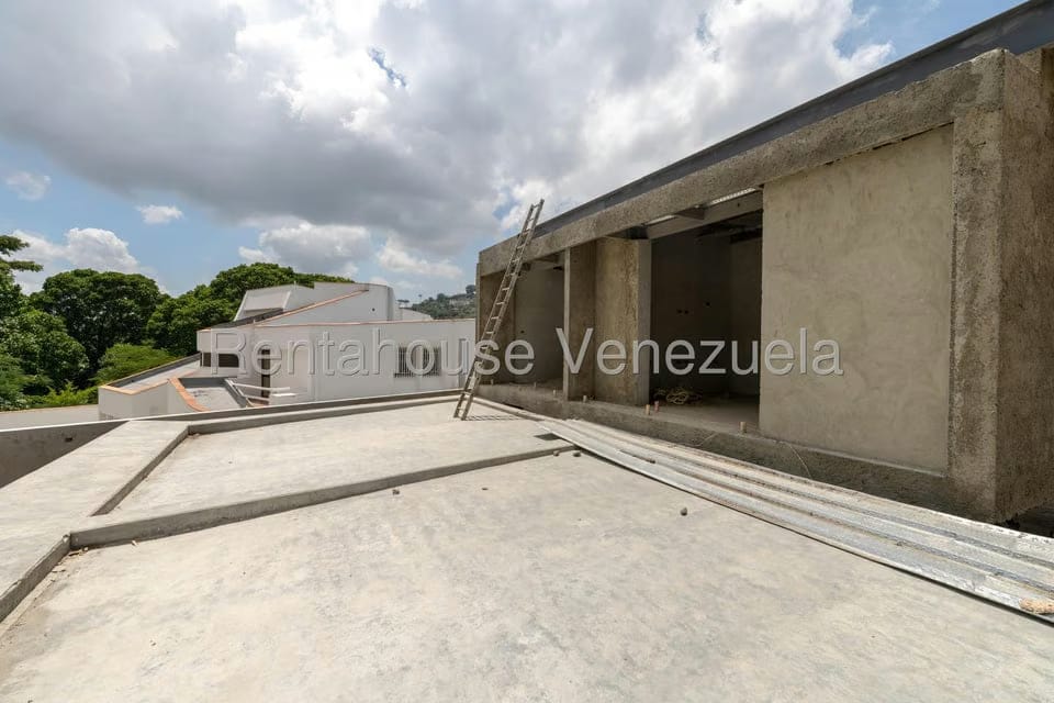 Casa (Duplex) en Venta en Santa Paula, Distrito Metropolitano - 67