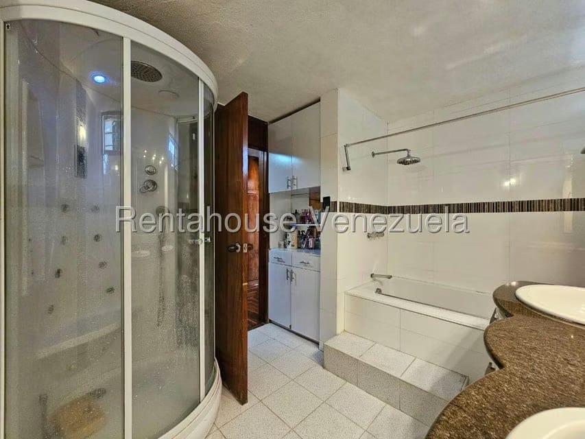 Casa (Multipes Niveles) en Venta en Lomas del Club Hipico, Distrito Metropolitano - 50