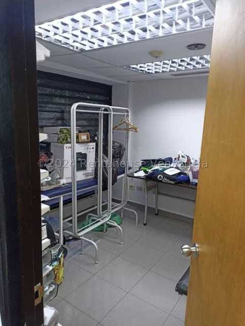 Comercial (Consultorio Medico) en Venta en Santa Monica, Distrito Metropolitano - 11