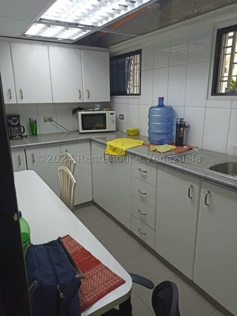Comercial (Consultorio Medico) en Venta en Santa Monica, Distrito Metropolitano - 9