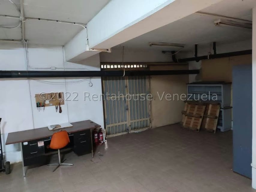 Comercial (Local Comercial) en Venta en Parroquia Catedral, Distrito Metropolitano - 12
