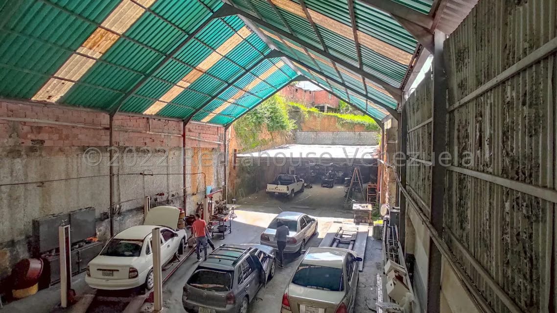 Comercial (Local Comercial) en Venta en Municipio Guaicaipuro, Miranda - 2