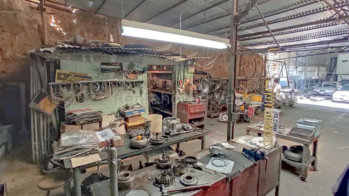 Comercial (Local Comercial) en Venta en Municipio Guaicaipuro, Miranda - 23