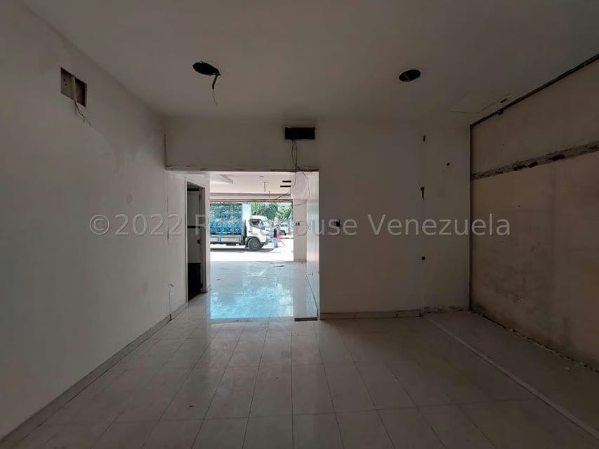 Comercial (Edificio) en Venta en Zona Centro, Aragua - 12