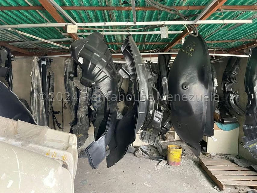 Negocios y Empresas (Automotores) en Venta en Las Salias, Miranda - 5