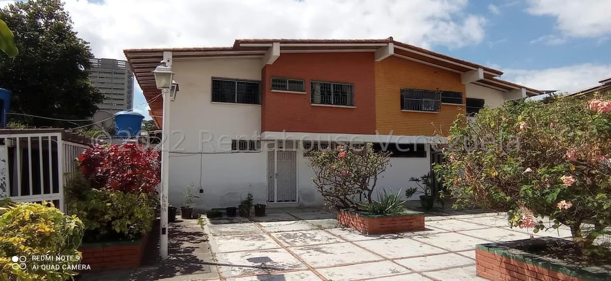 Casa (Duplex) en Venta en Montalban I, Distrito Metropolitano - 35