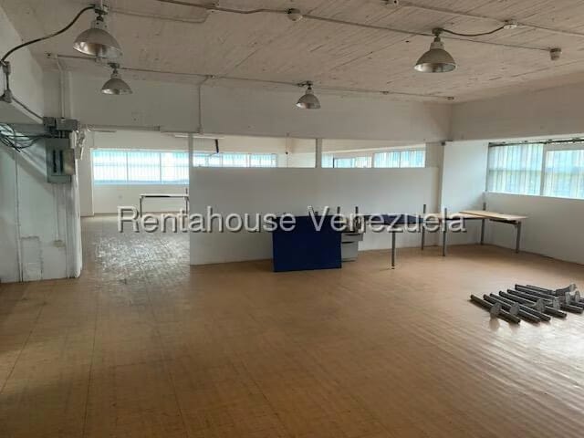 Comercial (Local Comercial) en Alquiler en Boleita Sur, Distrito Metropolitano - 14