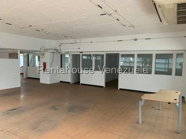 Comercial (Local Comercial) en Alquiler en Boleita Sur, Distrito Metropolitano - 18