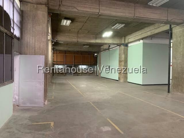 Comercial (Local Comercial) en Alquiler en Boleita Sur, Distrito Metropolitano - 25