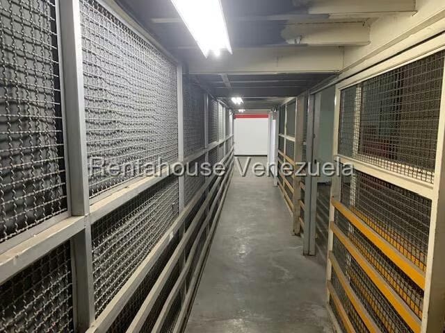 Comercial (Local Comercial) en Alquiler en Boleita Sur, Distrito Metropolitano - 29
