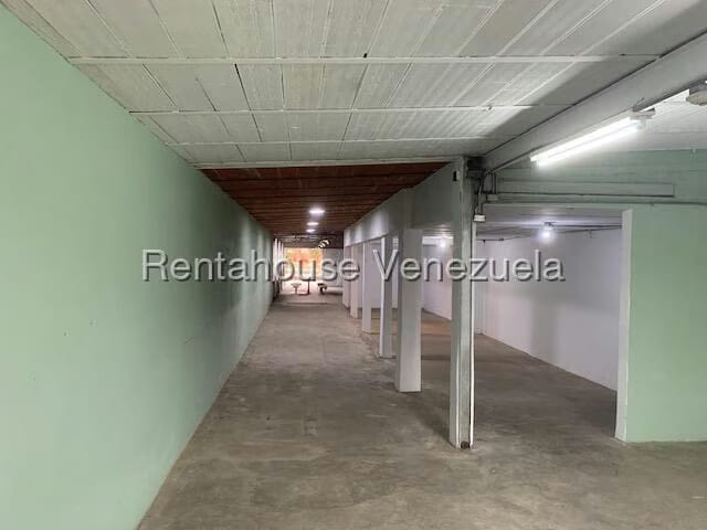 Comercial (Local Comercial) en Alquiler en Boleita Sur, Distrito Metropolitano - 32