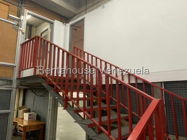 Comercial (Local Comercial) en Alquiler en Boleita Sur, Distrito Metropolitano - 10