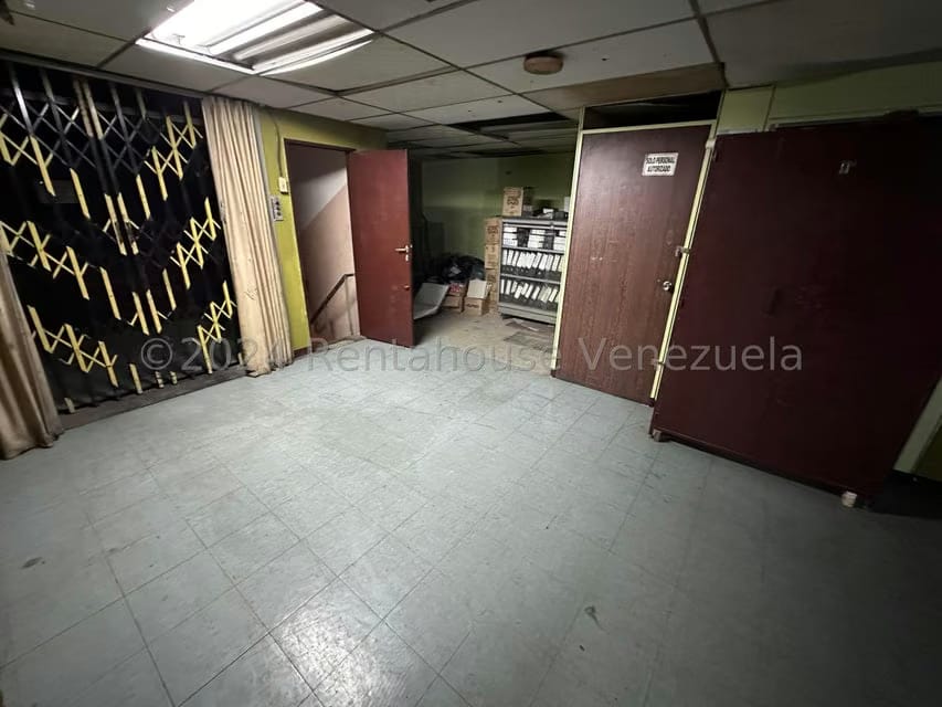 Comercial (Galpon - Deposito) en Alquiler en Parroquia Altagracia, Distrito Metropolitano - 12