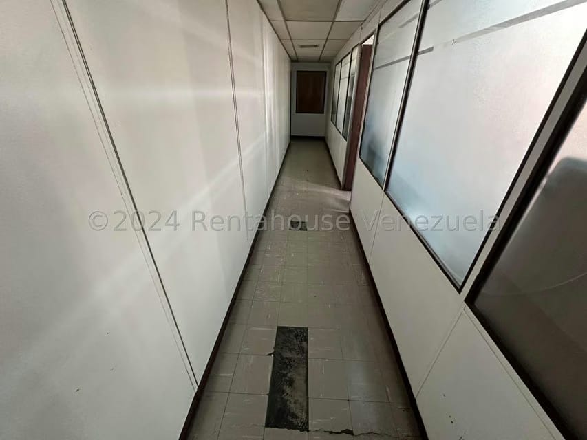 Comercial (Galpon - Deposito) en Alquiler en Parroquia Altagracia, Distrito Metropolitano - 16
