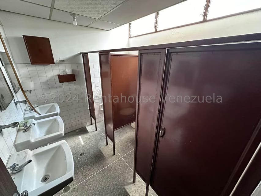 Comercial (Galpon - Deposito) en Alquiler en Parroquia Altagracia, Distrito Metropolitano - 19