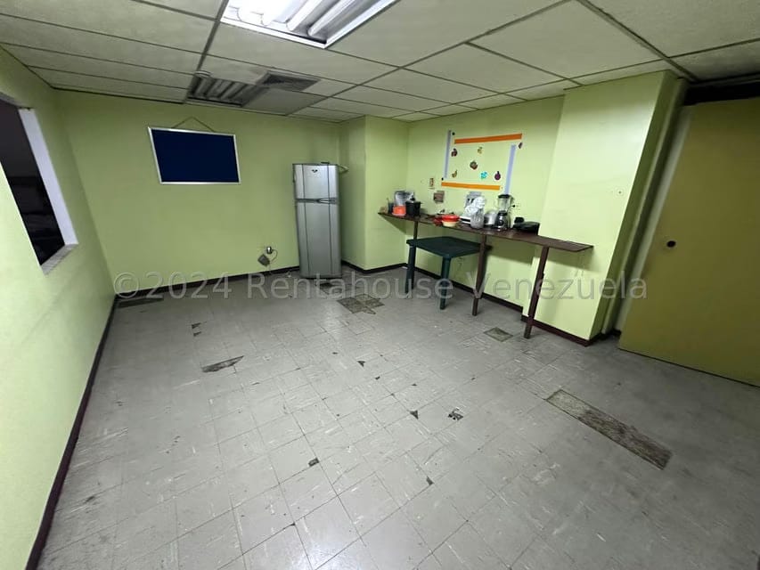 Comercial (Galpon - Deposito) en Alquiler en Parroquia Altagracia, Distrito Metropolitano - 8