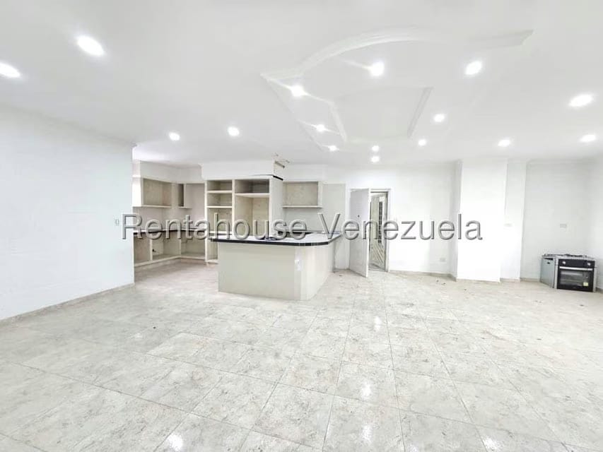 Apartamento (1 Nivel) en Venta en Zona Centro, Aragua - 2