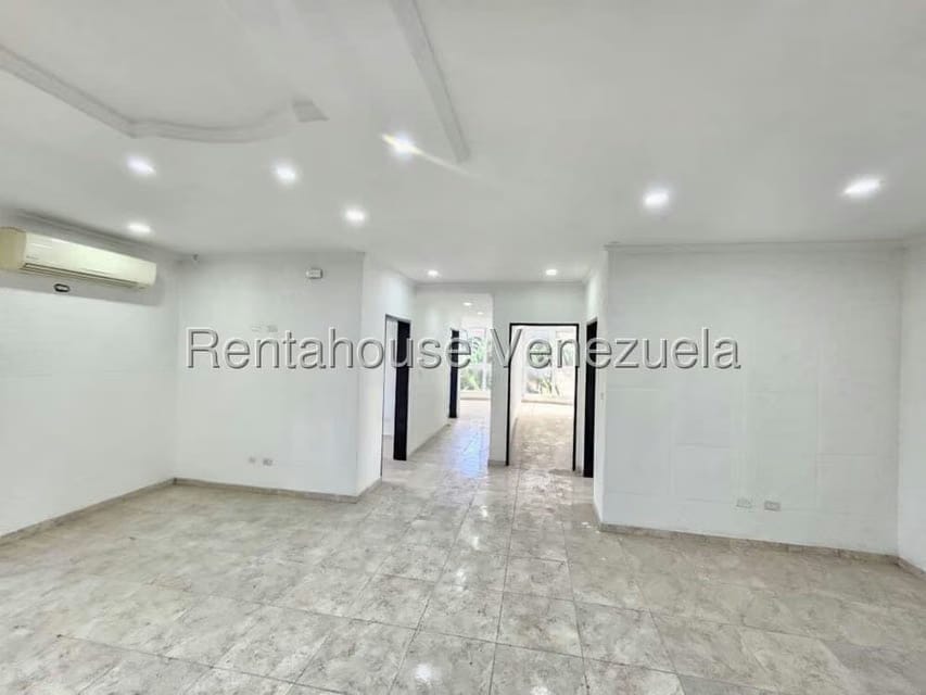 Apartamento (1 Nivel) en Venta en Zona Centro, Aragua - 14