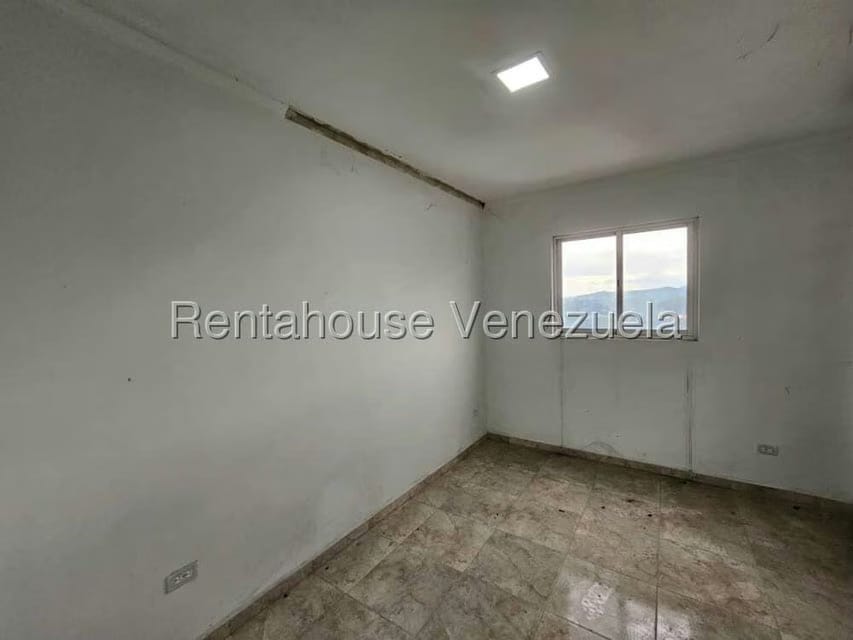 Apartamento (1 Nivel) en Venta en Zona Centro, Aragua - 17