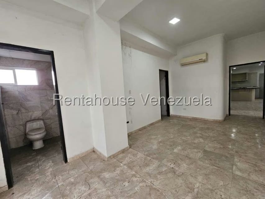 Apartamento (1 Nivel) en Venta en Zona Centro, Aragua - 18
