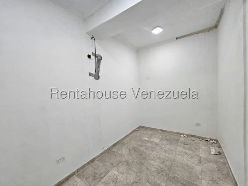 Apartamento (1 Nivel) en Venta en Zona Centro, Aragua - 19
