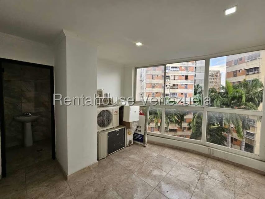 Apartamento (1 Nivel) en Venta en Zona Centro, Aragua - 24