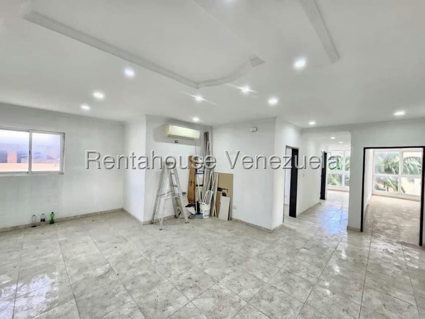 Apartamento (1 Nivel) en Venta en Zona Centro, Aragua - 5