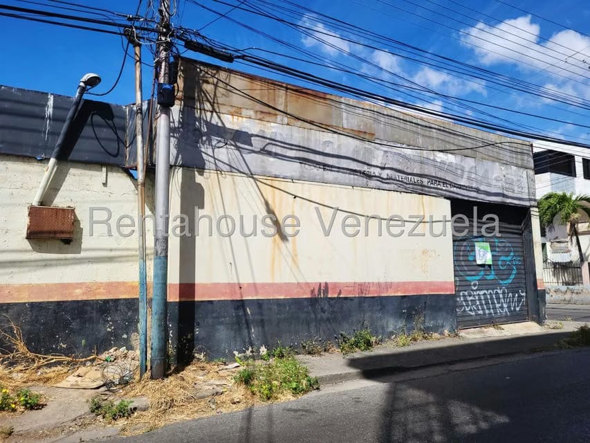 Comercial (Local Comercial) en Venta en Centro, Aragua - 2