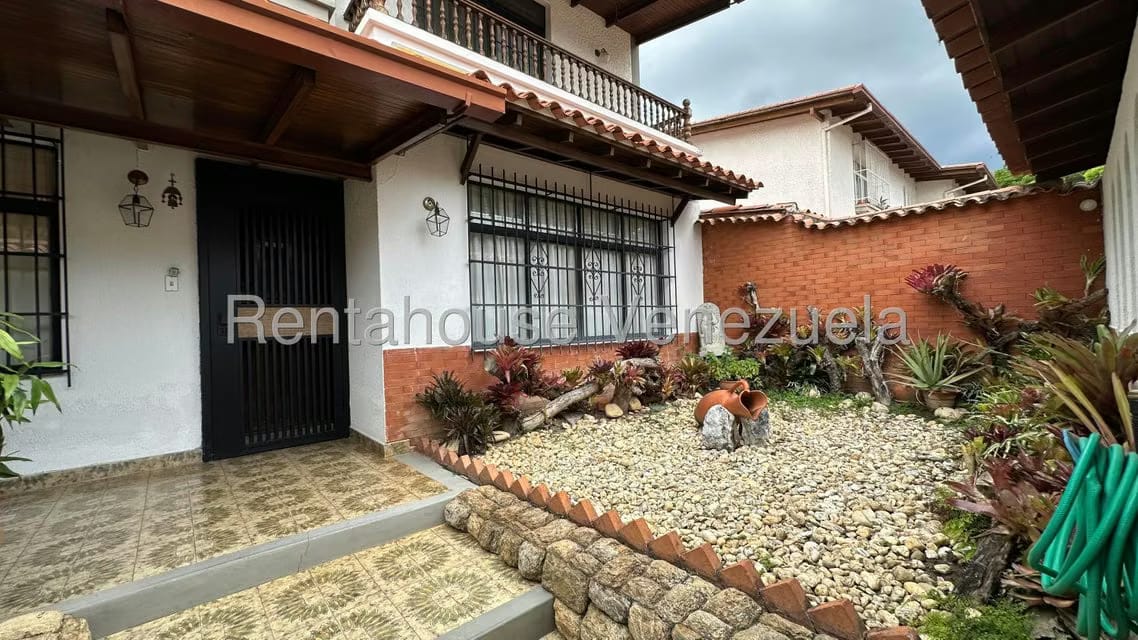 Casa (1 Nivel) en Venta en Macaracuay, Distrito Metropolitano - 2
