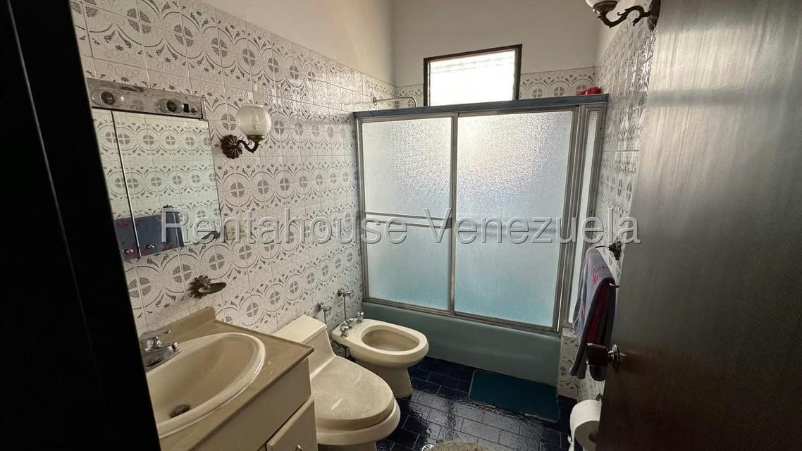 Casa (1 Nivel) en Venta en Macaracuay, Distrito Metropolitano - 25