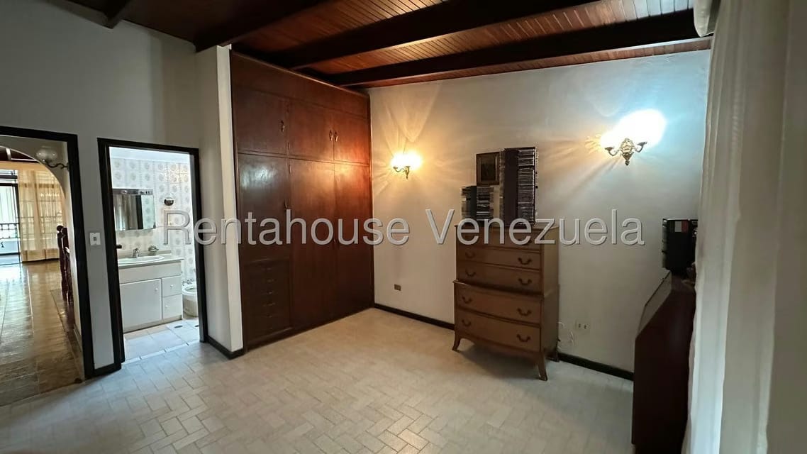 Casa (1 Nivel) en Venta en Macaracuay, Distrito Metropolitano - 26