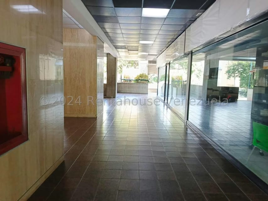 Comercial (Oficina) en Venta en Macaracuay, Distrito Metropolitano - 7