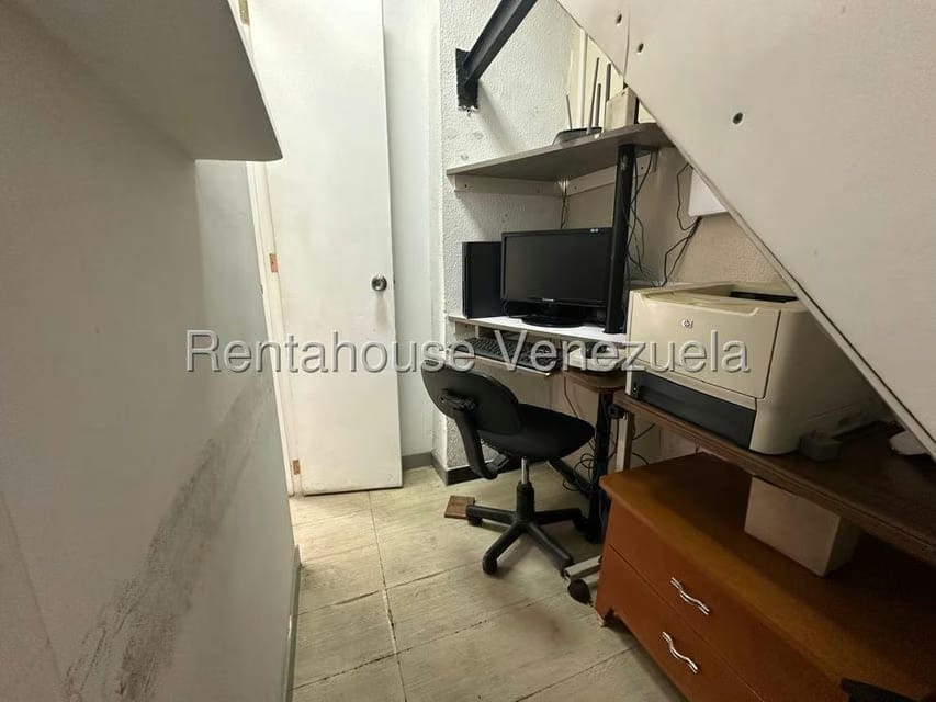 Comercial (Local Comercial) en Alquiler en San Agustin del Norte, Distrito Metropolitano - 2