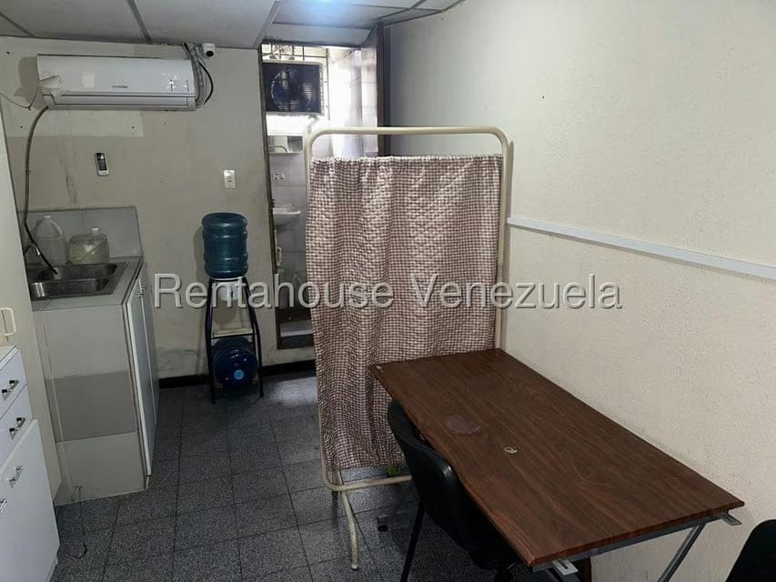 Comercial (Local Comercial) en Alquiler en San Agustin del Norte, Distrito Metropolitano - 12