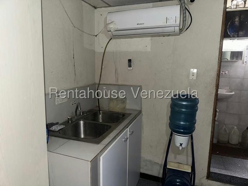 Comercial (Local Comercial) en Alquiler en San Agustin del Norte, Distrito Metropolitano - 13