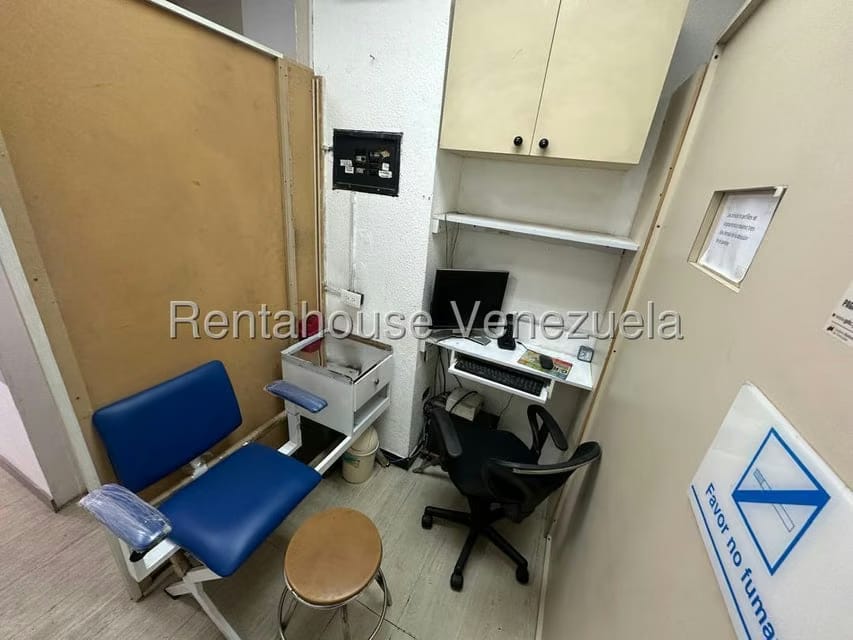 Comercial (Local Comercial) en Alquiler en San Agustin del Norte, Distrito Metropolitano - 4